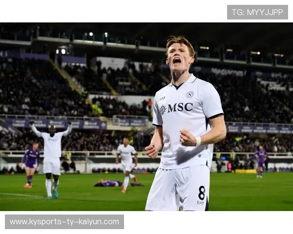 曼联中场远射直挂上角,成为最佳进球候选 曼联中场远射直挂上角,成为最佳进球候选