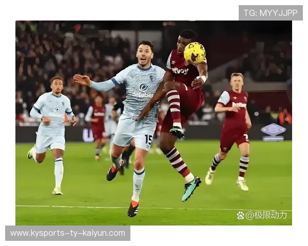 西汉姆反击中前锋拔地而起头球得手：一场经典的英超战斗